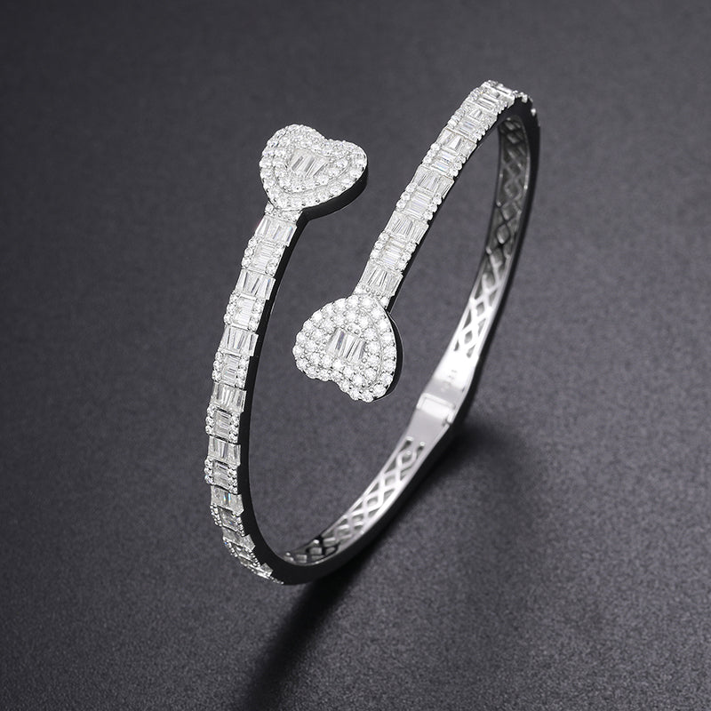 5MM Emerald Cut VVS Baguette Heart Bangle