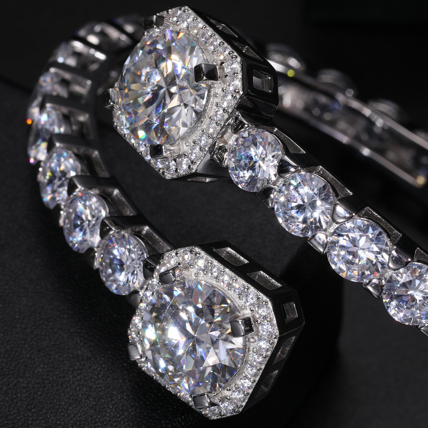 Luxury 6.5MM Moissanite Bangle